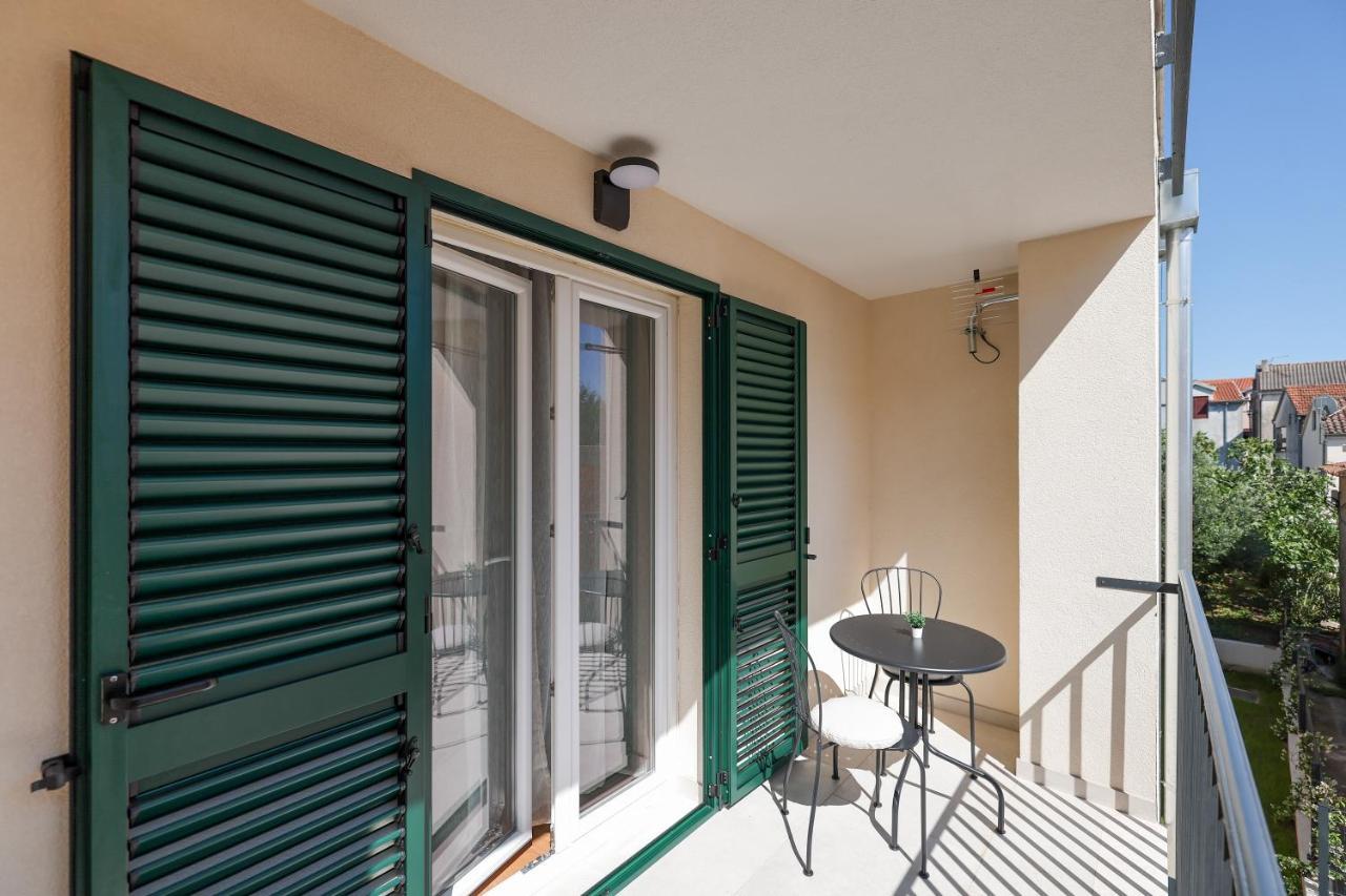 Apartments Mila Sveti Filip i Jakov Exterior photo